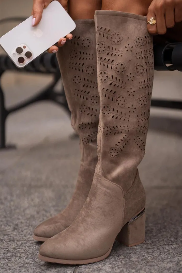 Buty damskie Vinceza Kozaki Ażurowe|Kozaki Przed Kolano*Ażurowe Kozaki Damskie Na Słupku Z Eko Zamszu Vinceza 16443 Ciemnobeżowe