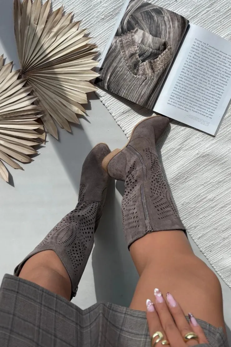 Damskie Boto Ażurowe Kozaki Damskie Na Klocku Przed Kolano Ciemnobeżowe Fioris