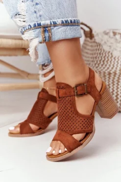 Clearance Evento Ażurowe Sandały Na Słupku Camel Hey Lover