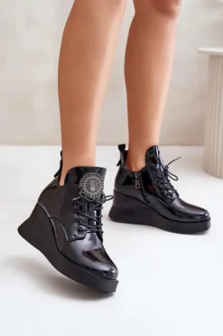 Discount Buty damskie Vinceza Botki Damskie Lakierowane Na Koturnie Ocieplane Vinceza 66706 Czarne