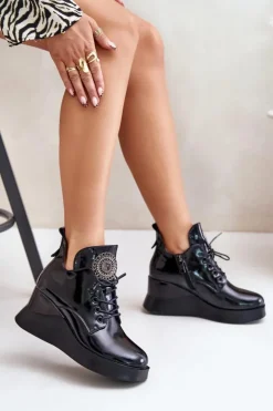 Discount Buty damskie Vinceza Botki Damskie Lakierowane Na Koturnie Ocieplane Vinceza 66706 Czarne