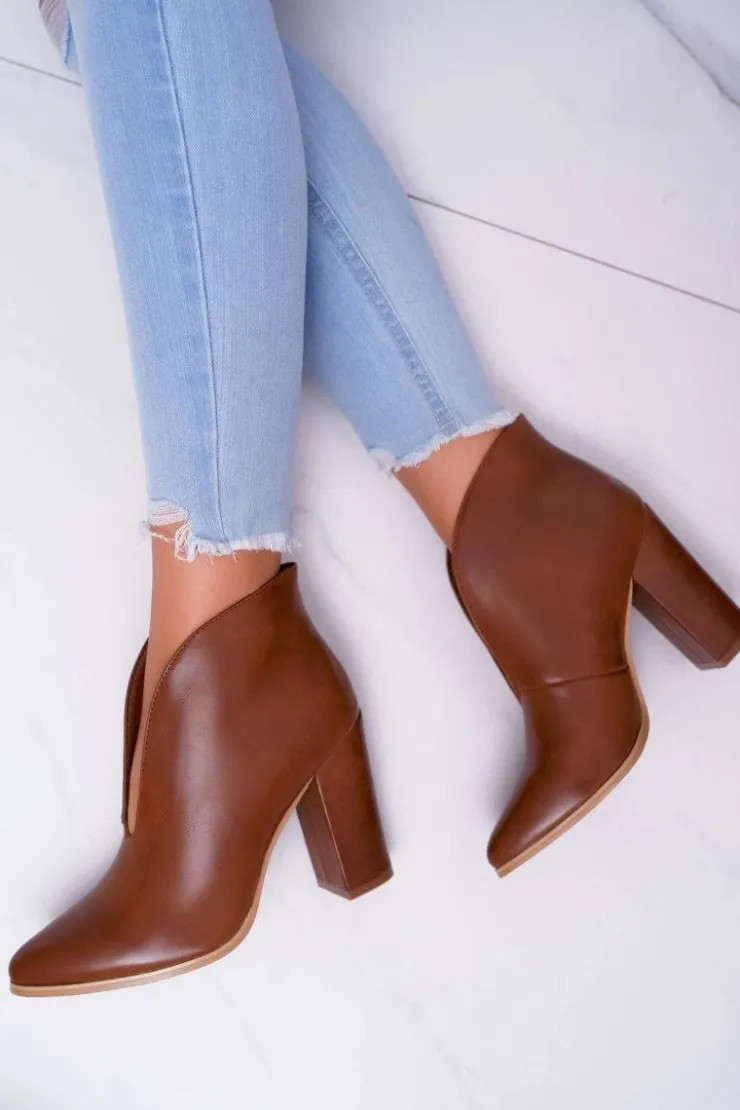 Boto Botki Na Słupku|Botki Zimowe Damskie*Botki Damskie Na Słupku Wsuwane z Wycięciami Brązowe Mantana