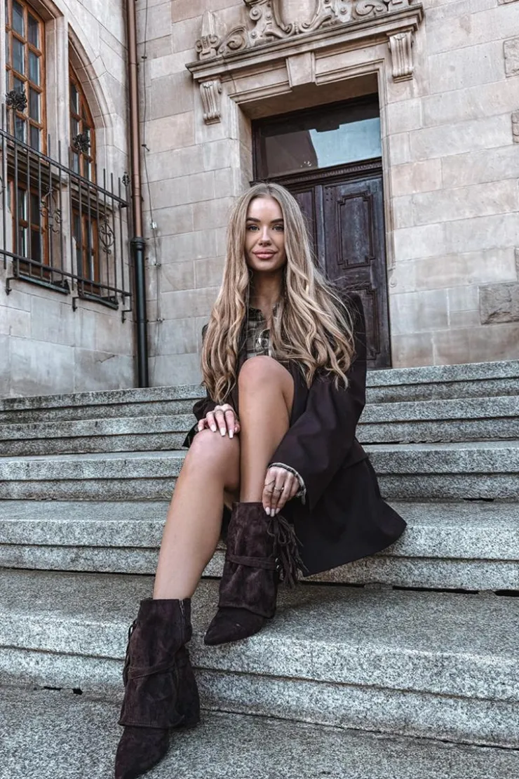 Damskie Boto Botki Damskie Na Słupku Z Frędzlami I Złotymi Klamrami Czekoladowe Evelisse