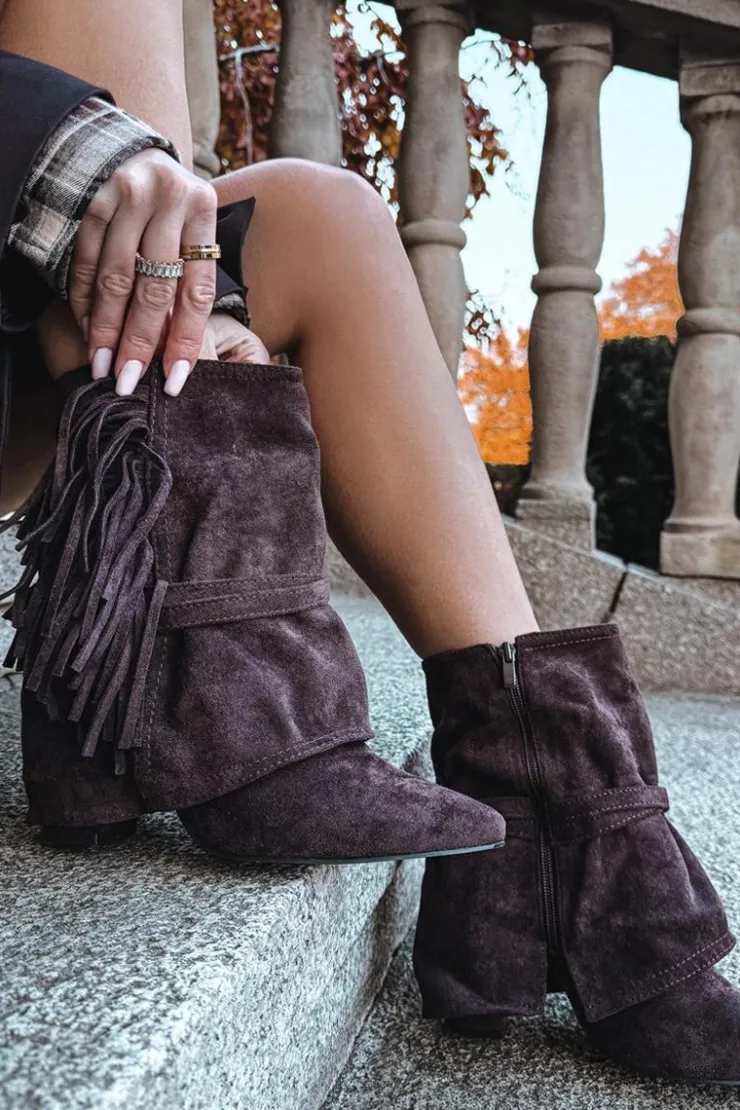 Damskie Boto Botki Damskie Na Słupku Z Frędzlami I Złotymi Klamrami Czekoladowe Evelisse