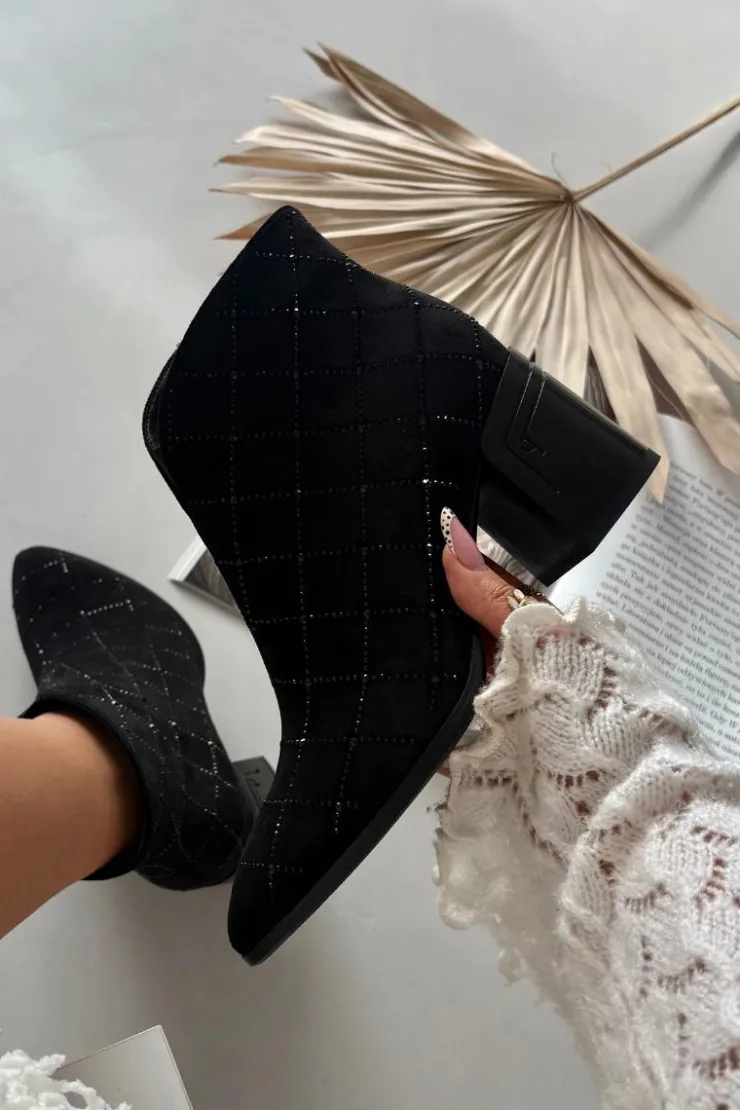 Damskie D&A Botki Damskie Na Słupku Ze Zdobieniem MR52-133 Czarne