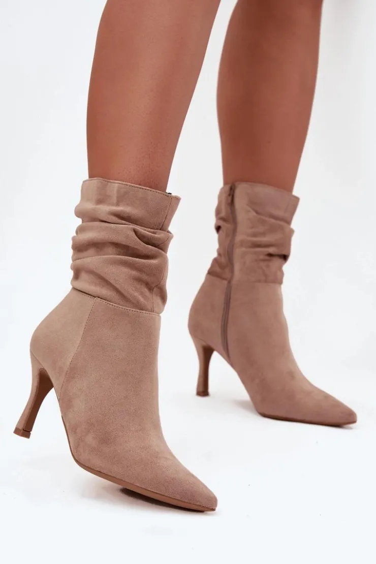 Damskie Boto Botki Damskie Na Szpilce Z Marszczoną Cholewką Eko Zamszowe Zamek Beżowe Ulisse