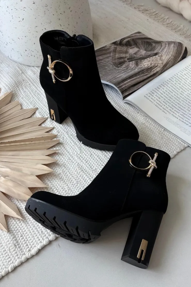 Boto Botki Damskie Ocieplane Na Słupku Ze Złotą Ozdobą Czarne Ysolde