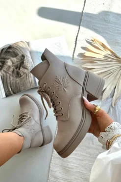 Clearance Buty damskie Vinceza Botki Damskie Skórzane Na Klocku Ocieplane Vinceza 39950 Beżowe Beżowy