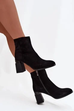 Damskie D&A Botki Damskie Z Naturalnego Zamszu Na Słupku Ocieplane CR52-718 Czarne