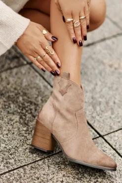 Damskie Buty damskie Vinceza Botki Kowbojki Na Słupku Ocieplane Z Eko Zamszu Vinceza 58345 Ciemnobeżowe