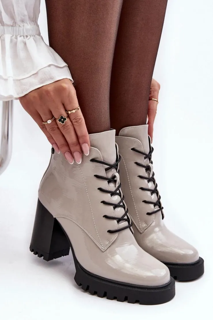 Discount Damskie buty S.Barski Botki Lakierowane Na Słupku Ocieplane Jasnoszare S.Barski MR870-54