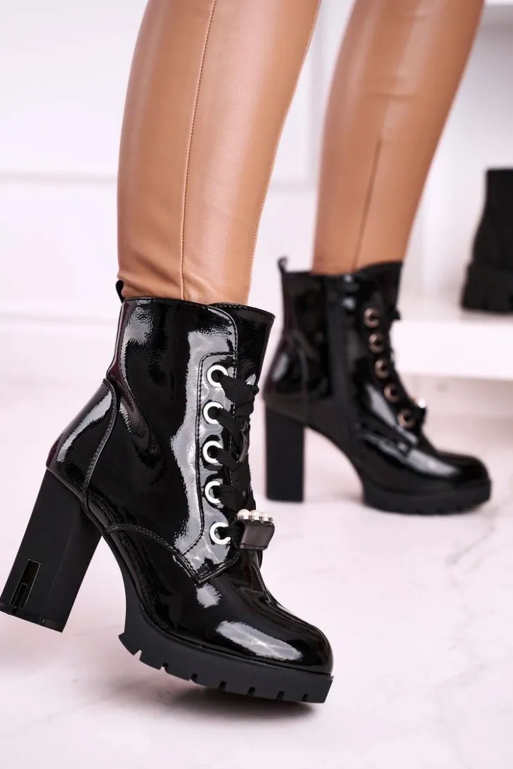 Discount Boto Botki Na Słupku Z Perełkami Czarne Lakierowane Black Mirror