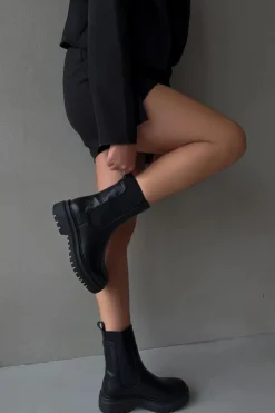 Damskie Boto Botki Sztyblety Damskie Na Platformie I Płaskim Obcasie Wsuwane Czarne Ravessa