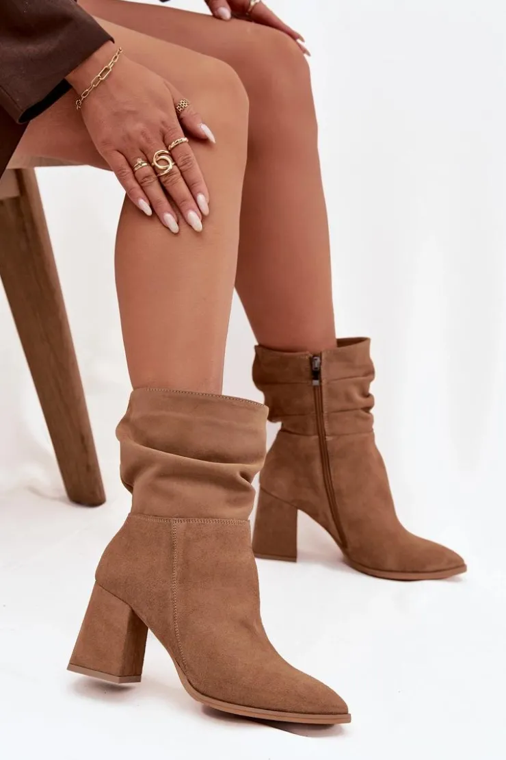 Damskie Zazoo Botki Z Naturalnego Zamszu Ocieplane Na Słupku Z Marszczeniem 4216 Beżowe