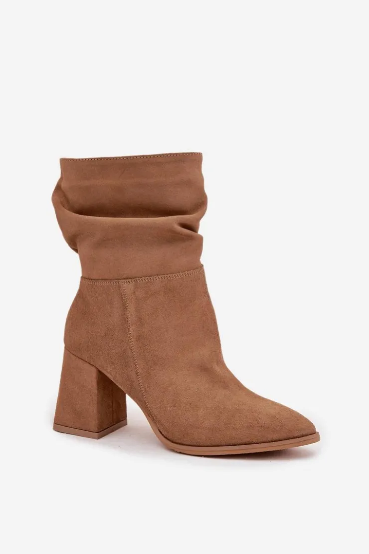 Damskie Zazoo Botki Z Naturalnego Zamszu Ocieplane Na Słupku Z Marszczeniem 4216 Beżowe