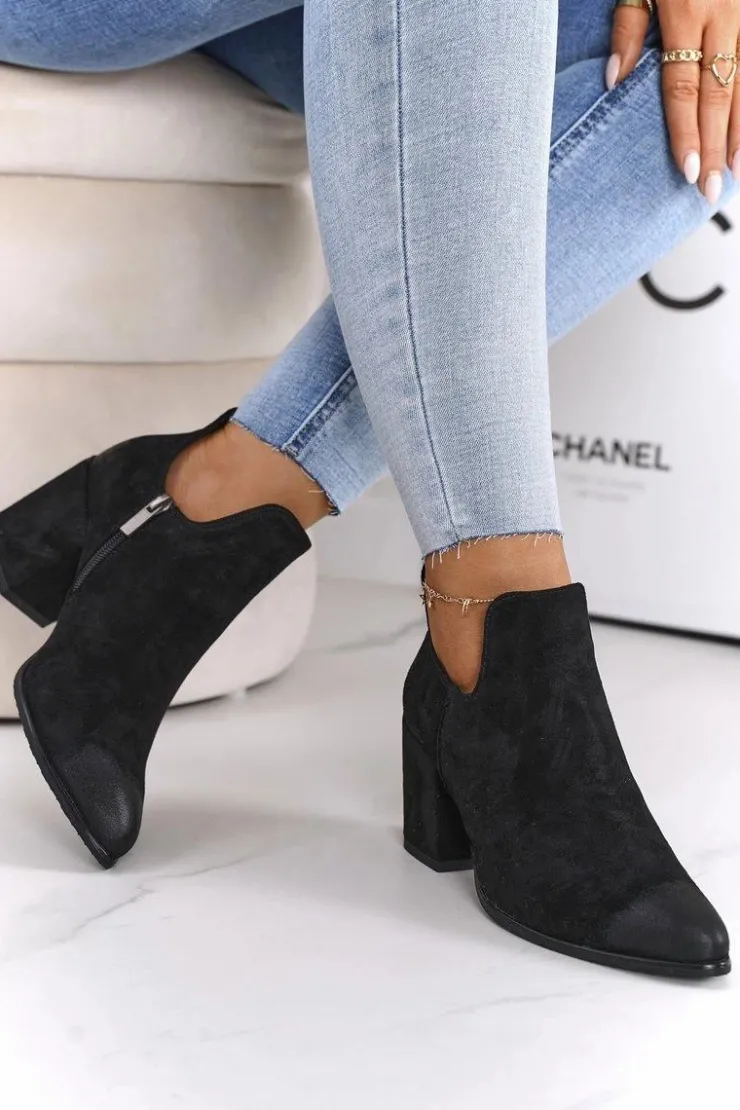 Buty damskie Vinceza Botki Z Wycięciami Na Słupku Vinceza 21-10558 Czarne