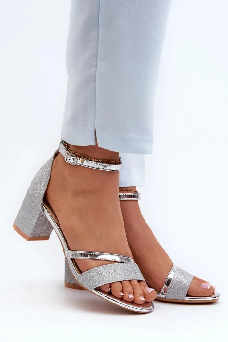 Buty damskie Vinceza Sandały Na Słupku|Sandały Na Obcasie*Brokatowe Sandały Damskie Na Niskim Słupku Srebrne Ploemis Srebrny