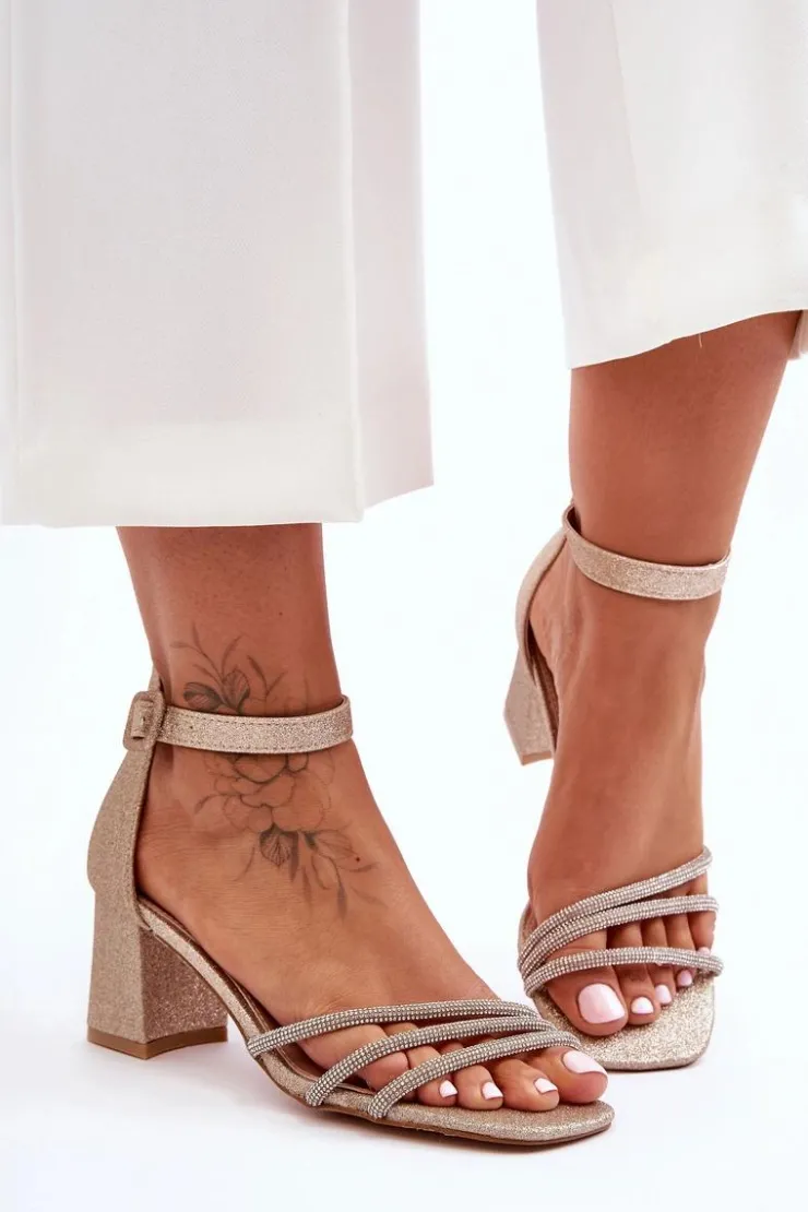 Boto Błyszczące Sandałki Na Obcasie Złote Enenor