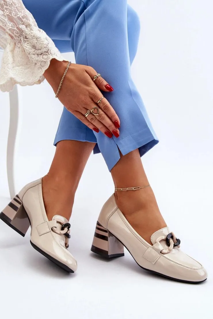 Online Buty damskie Vinceza Czółenka Lakierowane Z Łańcuchem Beżowe Paliotte