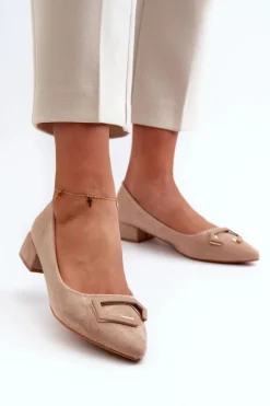 Best Damskie buty S.Barski Czółenka Na Niskim Obcasie Z Ozdobą Eko Zamszowe S.Barski KV27-034 Beżowe Beżowy