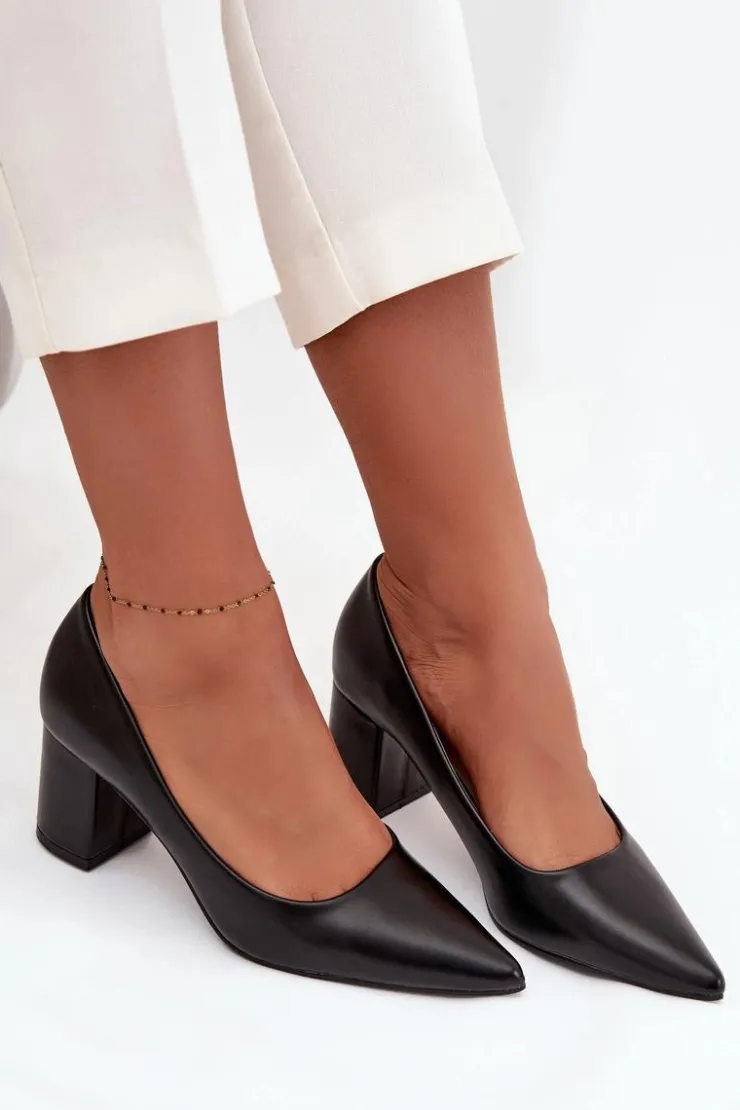 Boto Czółenka Klasyczne*Czółenka Na Słupkowym Obcasie Ze Szpiczastymi Noskami Czarne Ryvessa Czarny