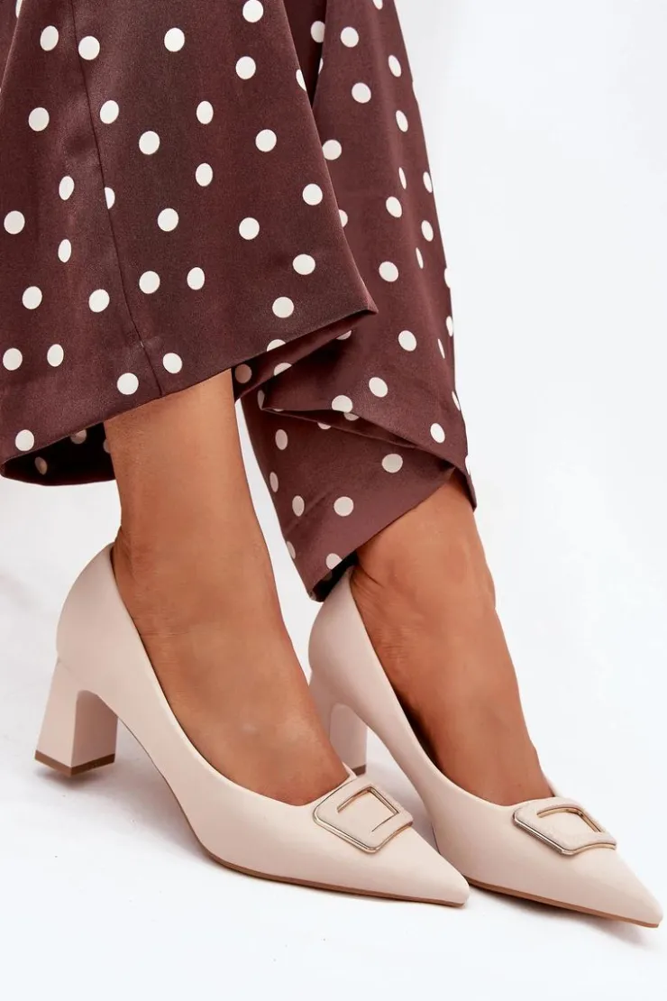 Hot Boto Czółenka Na Słupku Z Ozdobną Klamrą Beżowe Seriva Beżowy