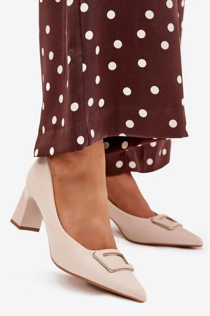 Hot Boto Czółenka Na Słupku Z Ozdobną Klamrą Beżowe Seriva Beżowy