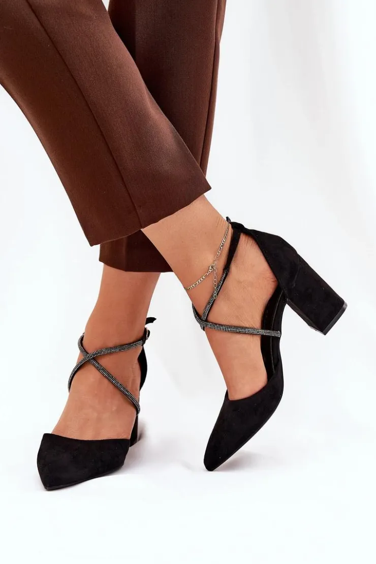 Hot Boto Czółenka Ze Szpiczastymi Noskami I Zdobionymi Paseczkami Na Słupku Czarne Verithas