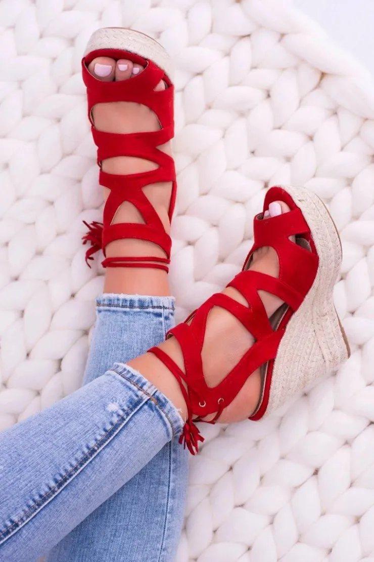 Discount Boto Czerwone Zamszowe Sandały Na Koturnie Nowelio