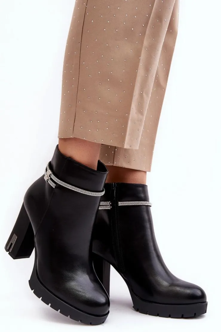 Discount Boto Damskie Botki Na Słupku Z Ozdobą Czarne Carolla