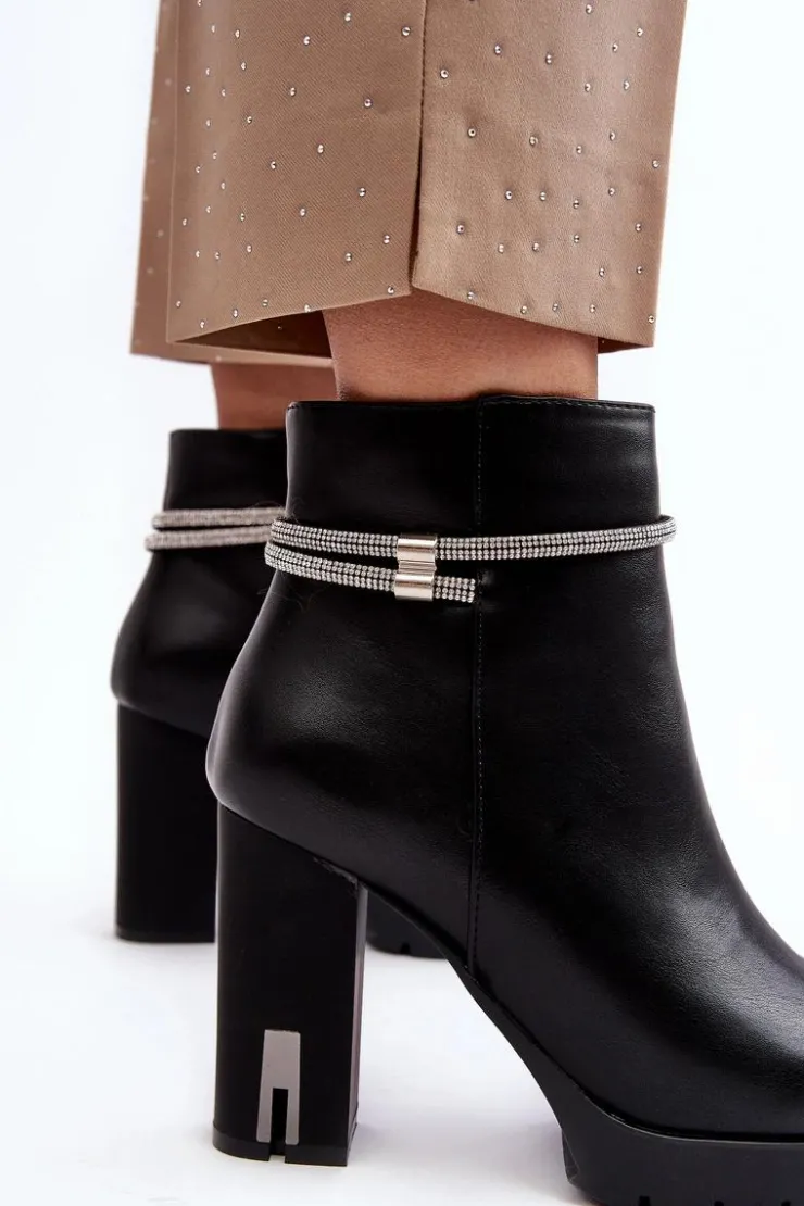 Discount Boto Damskie Botki Na Słupku Z Ozdobą Czarne Carolla