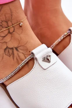 Sale Boto Damskie Klapki Na Płaskim Obcasie Nicole 2806/009 Białe