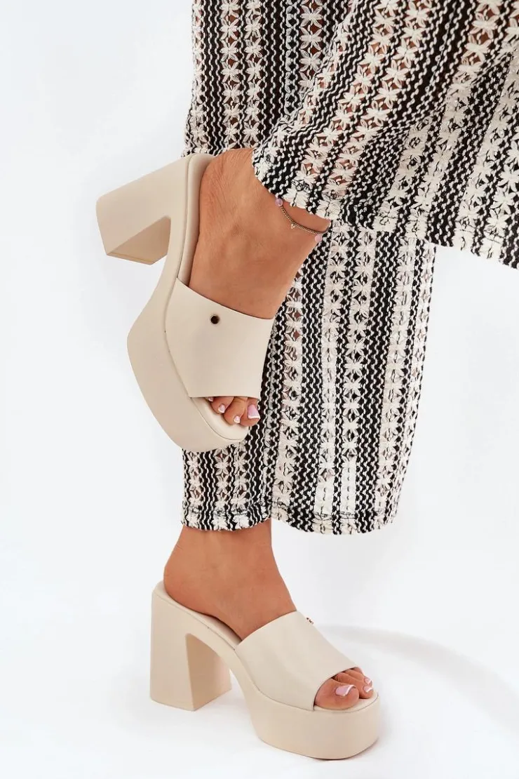 New Boto Damskie Klapki Z Eko Skóry Na Słupku I Platformie Jasnobeżowe Tamirella Beżowy