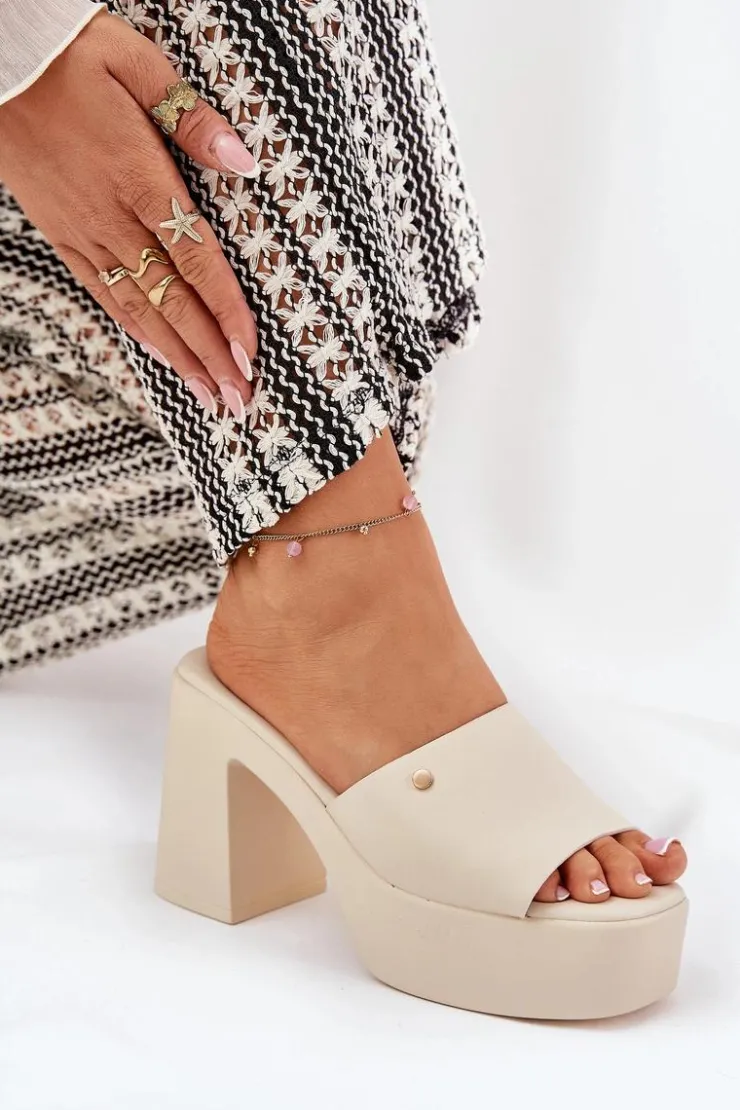 New Boto Damskie Klapki Z Eko Skóry Na Słupku I Platformie Jasnobeżowe Tamirella Beżowy