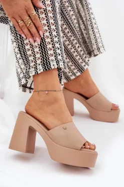 Damskie Boto Damskie Klapki Z Eko Skóry Na Słupku I Platformie Khaki Tamirella