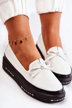 New Buty damskie Vinceza Damskie Lakierowane Mokasyny Na Koturnie Białe Frilly