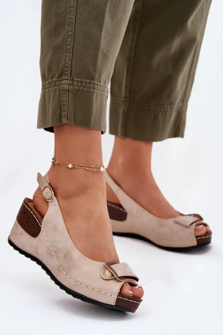 Evento Damskie Lekkie Sandały Na Koturnie Comfort Shoes Beżowo-Złote Efravia