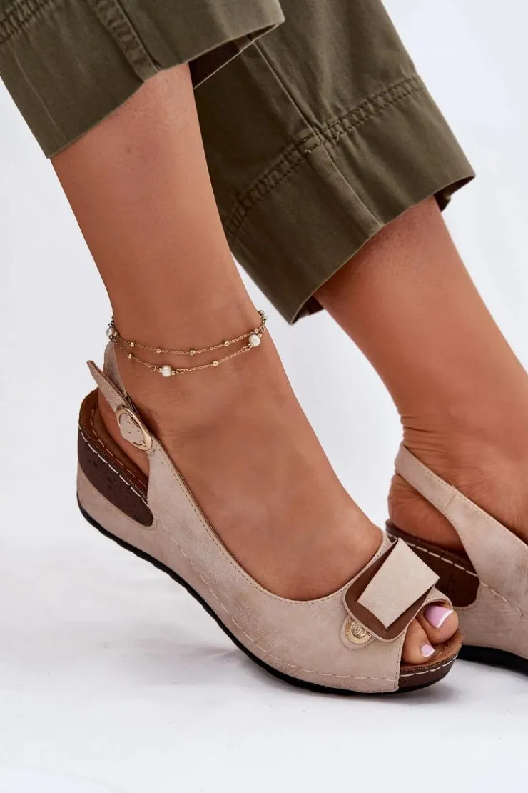 Evento Damskie Lekkie Sandały Na Koturnie Comfort Shoes Beżowo-Złote Efravia