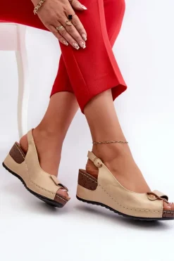 Damskie Evento Damskie Lekkie Sandały Na Koturnie Comfort Shoes Beżowe Efravia