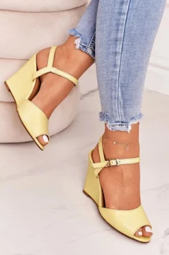 Damskie Laura Messi Damskie Sandały Na Koturnie 2253 Żółte