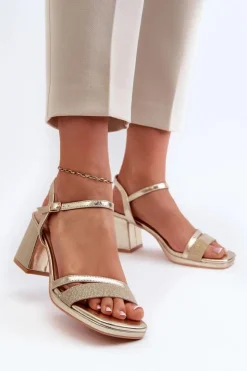 Evento Sandały Na Obcasie*Damskie Sandały Na Obcasie Z Błyszczącym Paskiem Złote Tessata