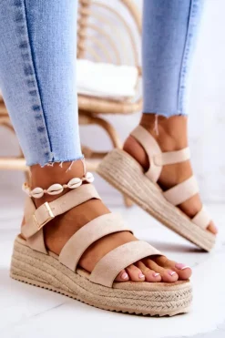 Damskie Boto Damskie Zamszowe Sandały Na Sprzączkę Beżowe Corestra