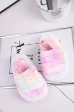Damskie Boto Dziecięce klapki z futerkiem i gumką kolorowe Fluffy