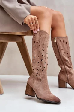 Buty damskie Vinceza Eko Zamszowe Kozaki Na Słupku Z Ażurowym Wzorem Vinceza 58344 Ciemnobeżowe