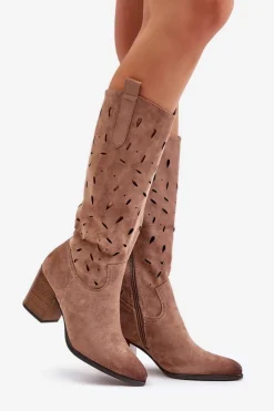 Buty damskie Vinceza Eko Zamszowe Kozaki Na Słupku Z Ażurowym Wzorem Vinceza 58344 Ciemnobeżowe