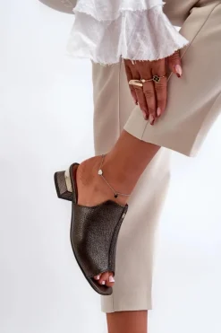 Discount Maciejka Eleganckie Klapki Damskie Ze Skóry Naturalnej Na Niskim Obcasie 06360-20 Grafitowe