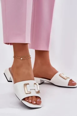 Buty damskie Vinceza Klapki Na Obcasie*Eleganckie Klapki Damskie Na Klocku Ze Złotym Detalem Vinceza 62229 Białe Biały