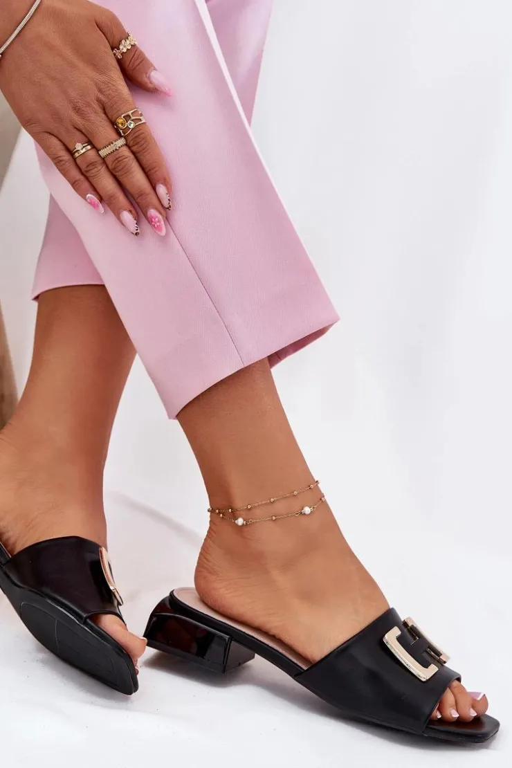 Hot Buty damskie Vinceza Eleganckie Klapki Damskie Na Klocku Ze Złotym Detalem Vinceza 62229 Czarne Czarny