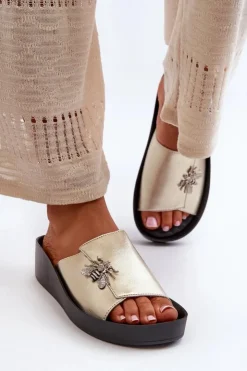 Damskie buty S.Barski Klapki Na Koturnie|Klapki Na Platformie*Eleganckie Klapki Damskie Z Ozdobą Skóra Naturalna S.Barski KV27-015 Złote