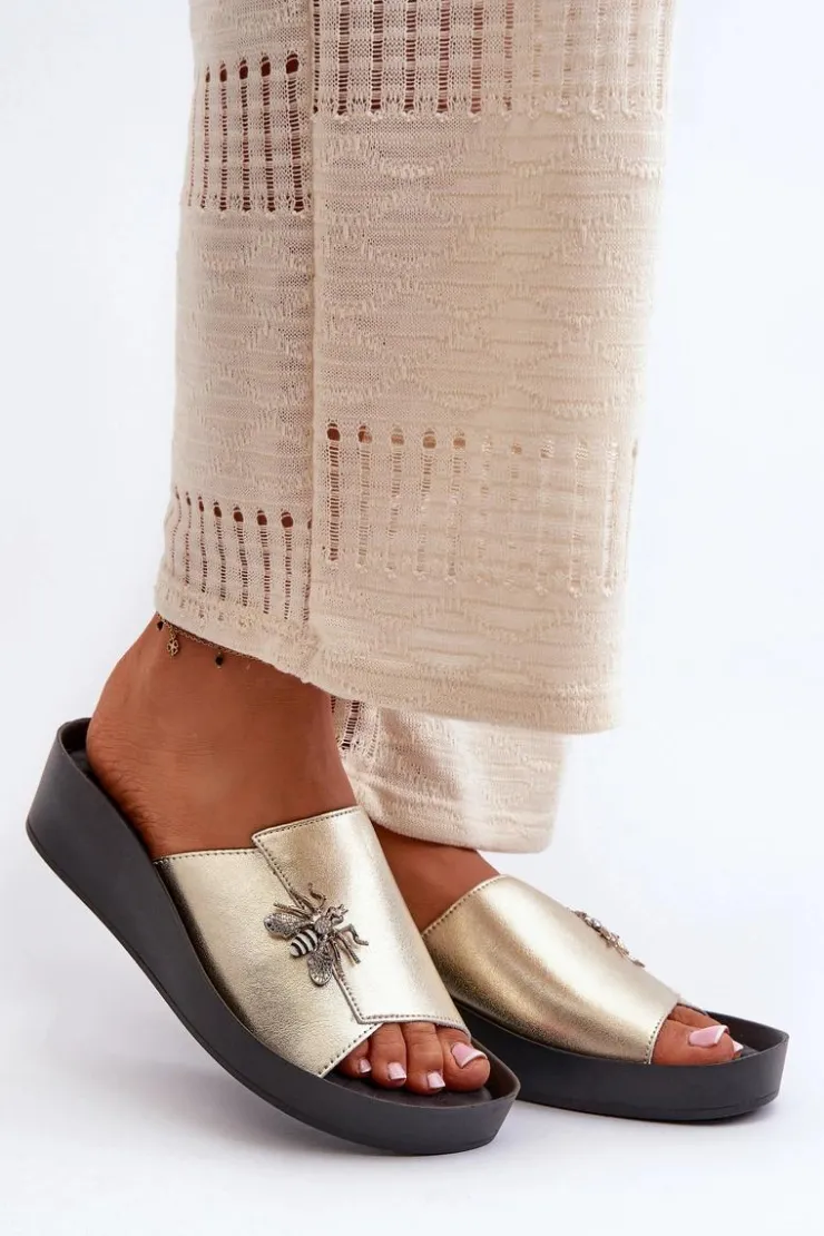 Damskie buty S.Barski Klapki Na Koturnie|Klapki Na Platformie*Eleganckie Klapki Damskie Z Ozdobą Skóra Naturalna S.Barski KV27-015 Złote